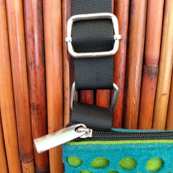 NWOT UNIQUE BOUTIQUE Modern Felt Teal/Lime Green 2 Zip Pockets Adjustable Strap - Picture 7 of 11